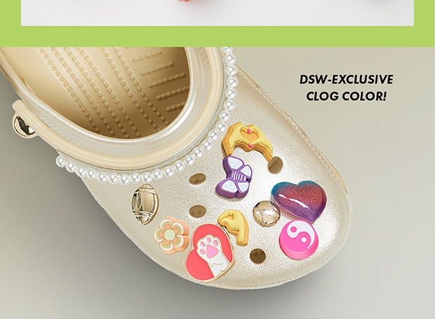 DSW-EXCLUSIVE CLOG COLOR!